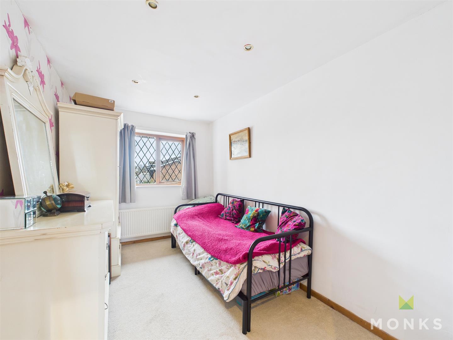 35 Henlow Rise, Shrewsbury, SY3 6BJ For Sale